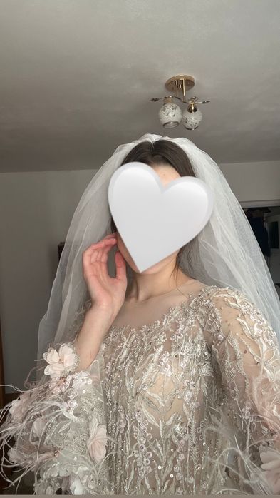 Vand rochie de mireasă marimea S /M  intr o stare execelenta.(mai multe detali in privat)