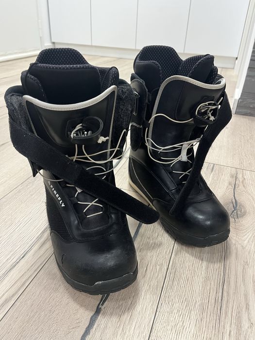 Boots snowboard Firefly mărimea 42 + legături Rossignol – 350 lei