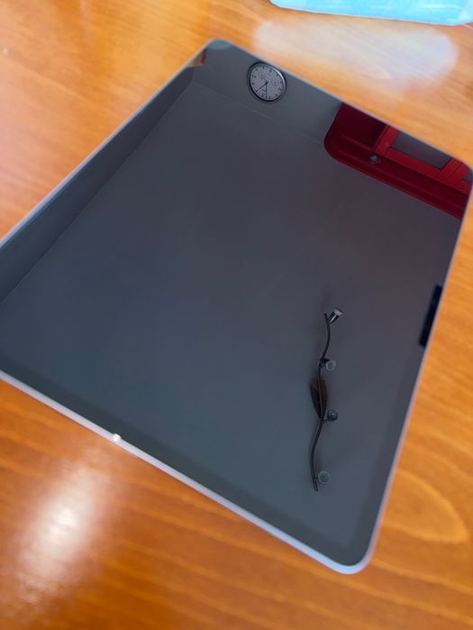 Продавам iPad Air 13(M3)