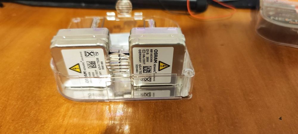 Osram D1s ксенон