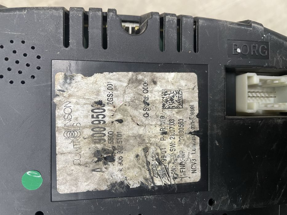 Продам  шиток приборов Mercedes Sprinter