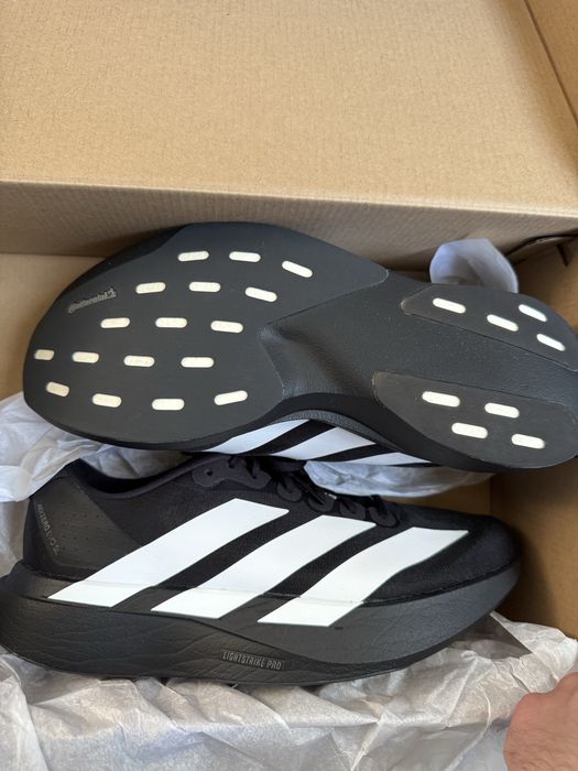 Adidas runingshoes