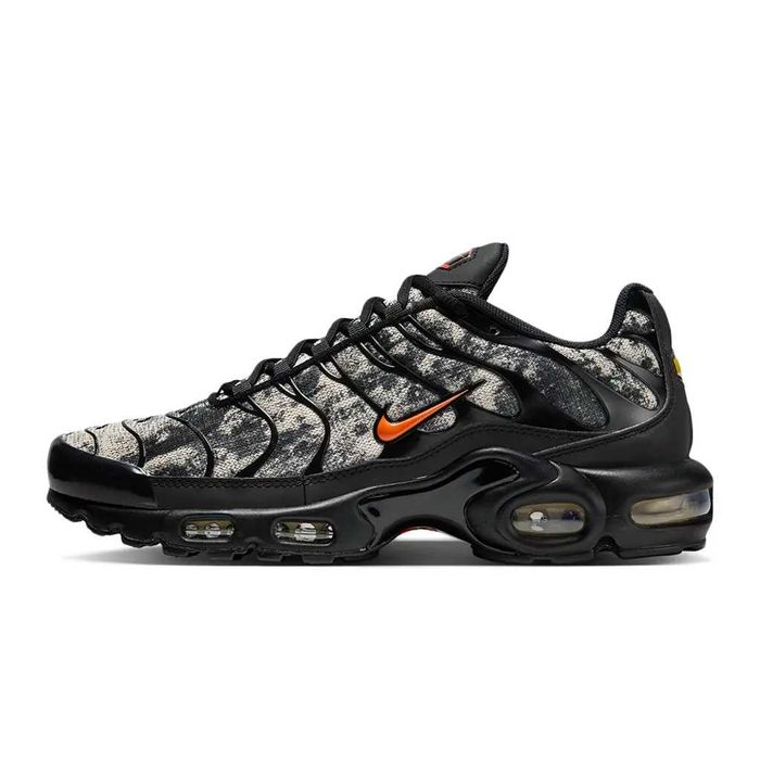 Nike TN Air Max Plus Black and Orange Edition / Outlet