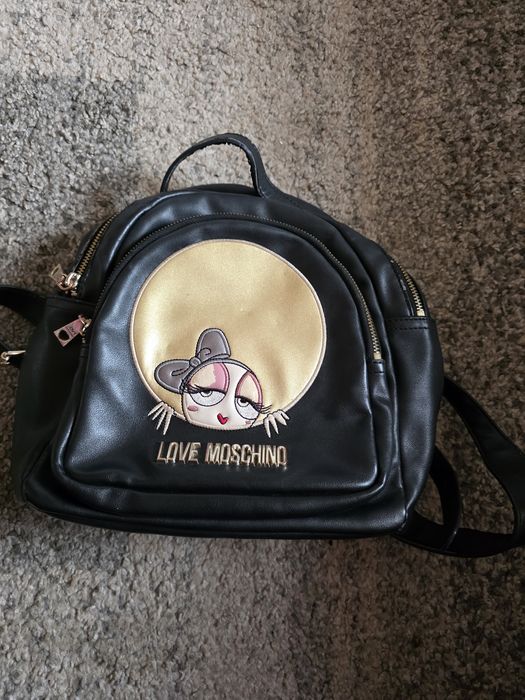 moschino раниu fila чанта