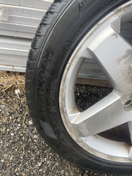 Anvelope 215 55 R18 Hankook iarna