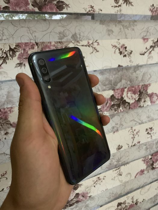 Samsung A50 64Gb xolati rasmda