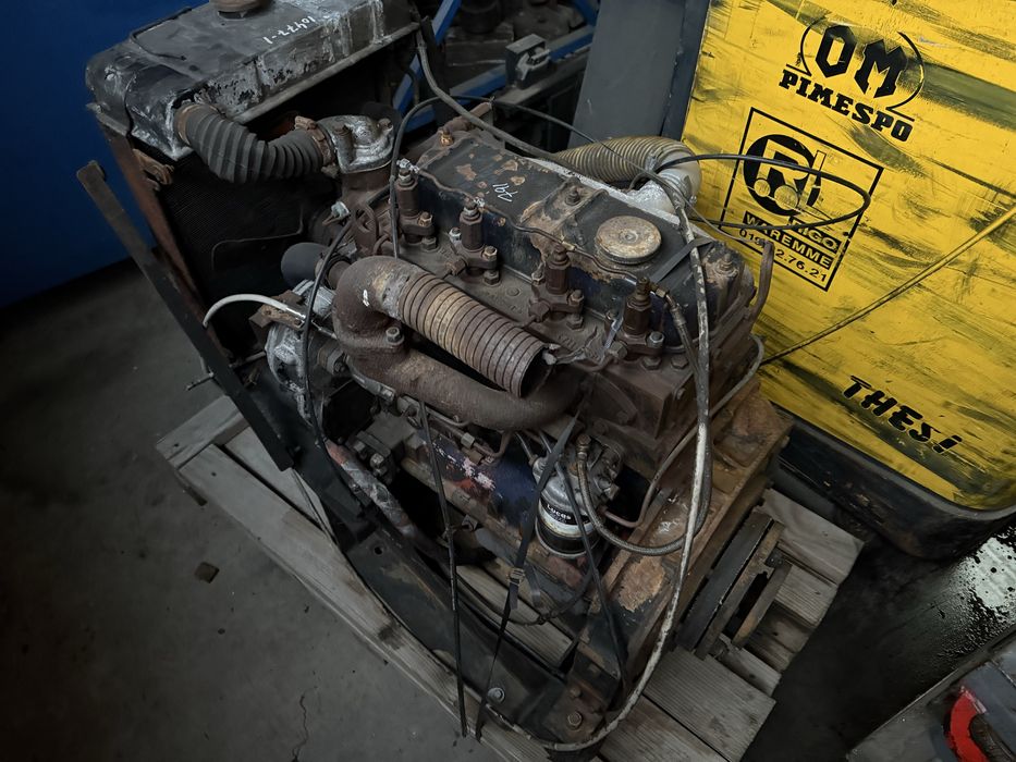 Motor Perkins 4.236 cu 4 cilindrii
