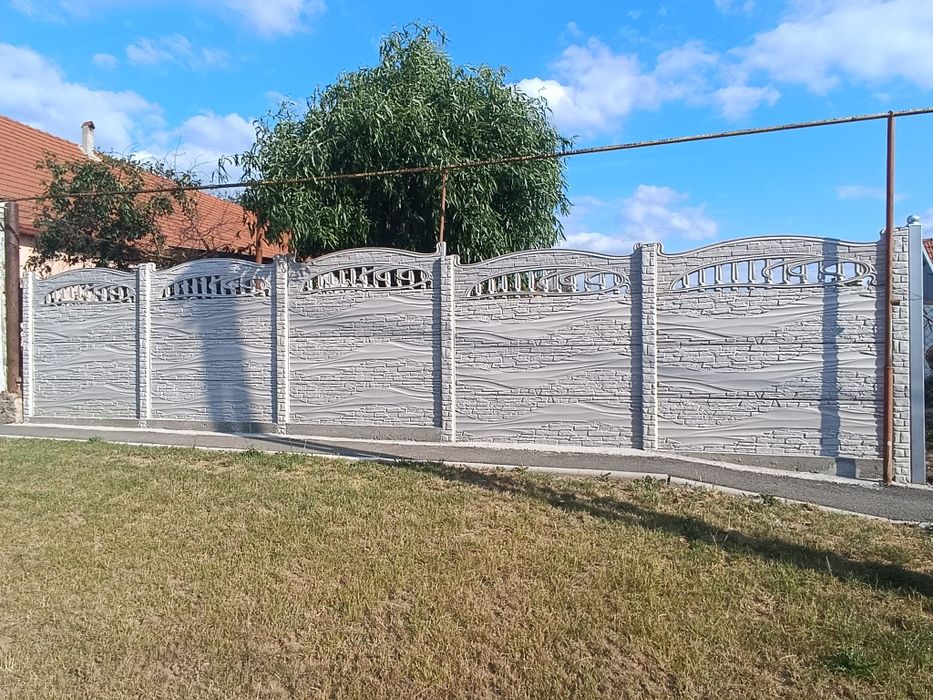 Vând gard din beton