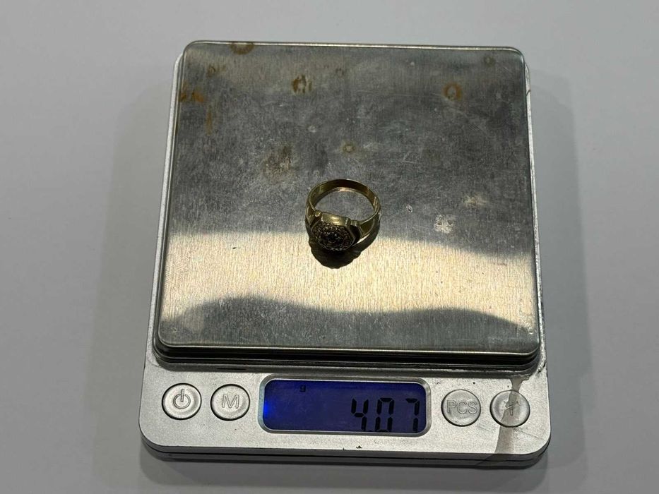 Дамски златен пръстен 4,07г – 14К (585)