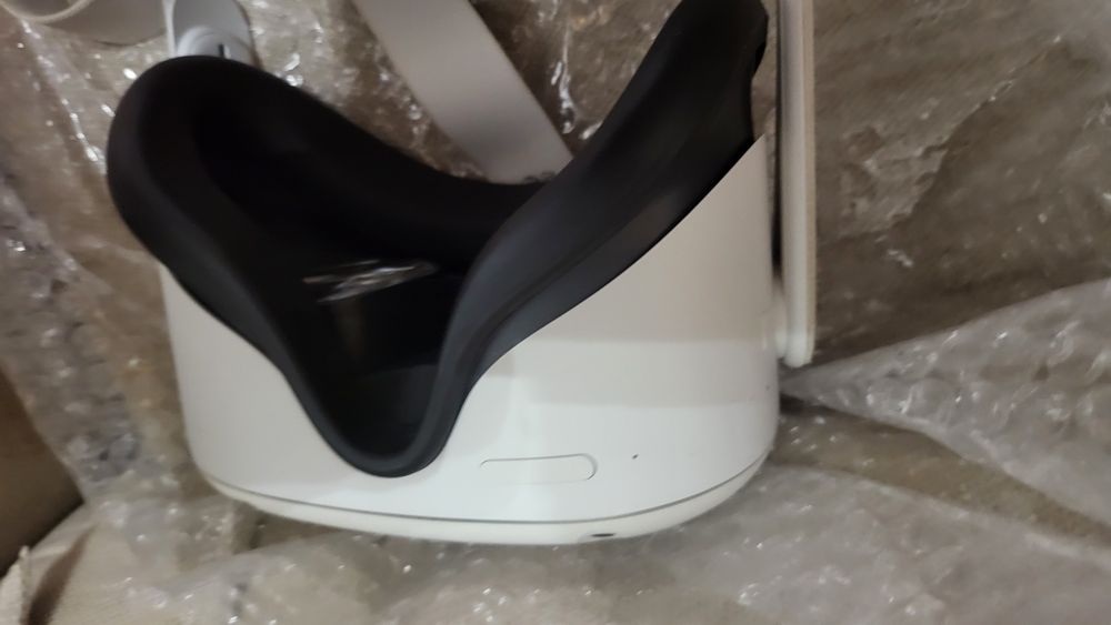 Каска за виртуална реалност Oculus Quest 2 256GB vr meta