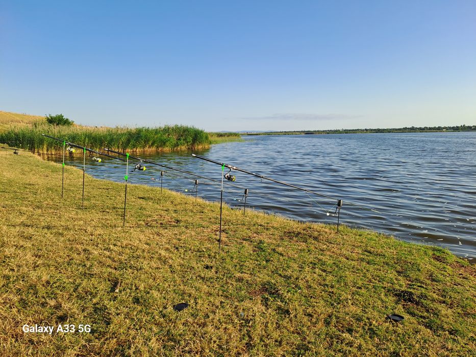 Vand 4 lansete+ 4 mulinete + husa