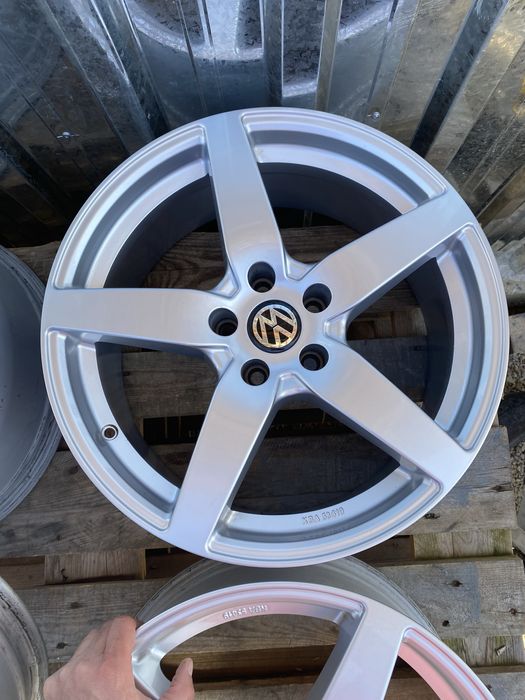 18 цола 5 х 112 мм Мерцедес , Ауди , Фолксваген , Шкода , VW