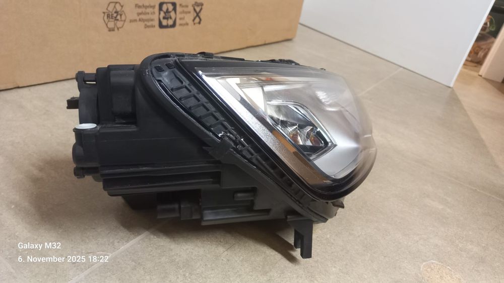 Оригинални КСЕНОНОВИ фарове за Ауди А4