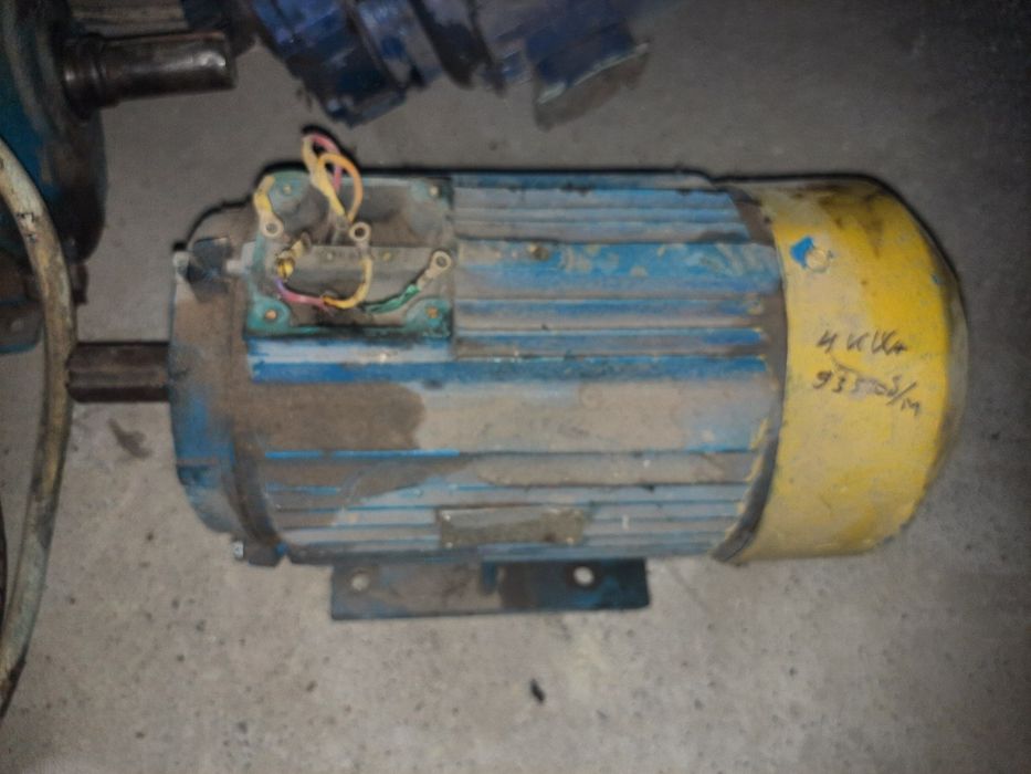 Matorlar sotiladi. 23 dona hammasi ishchi holatda narxi 3mlndan 5mlnga