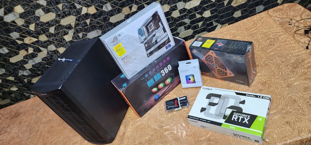 Компютер сотилади срочно пул зарур