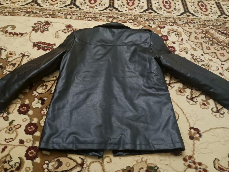 Былғары күртеше, кожанный пиджак