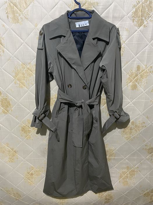 Плащи женские хороший