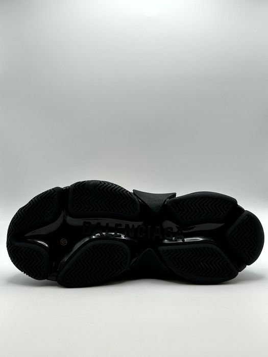 Balenciaga Triple S Clear Sole Black Sneakers