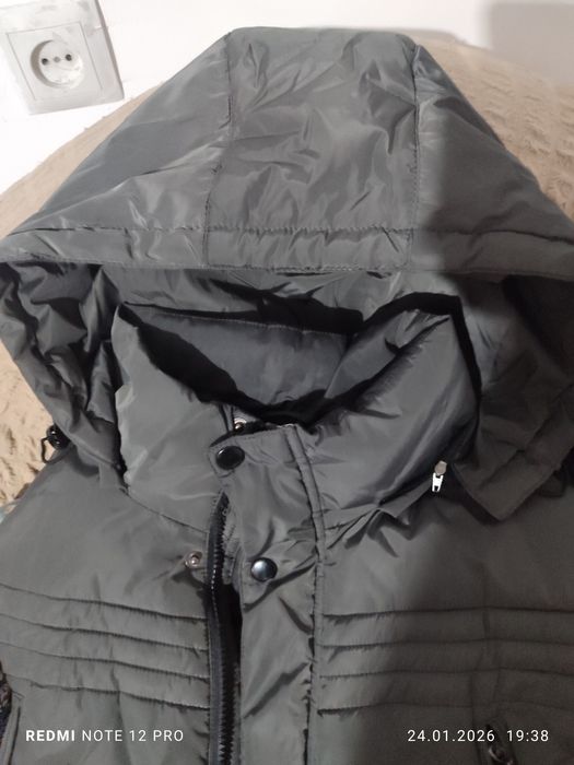 Продам куртку демисезоную