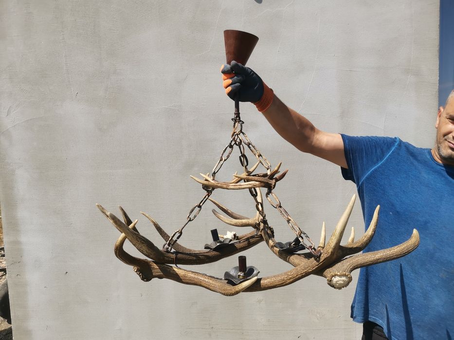 Candelabru din coarne de cerb