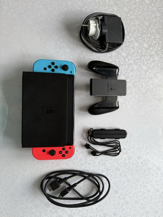 Nintendo Switch OLED с играми