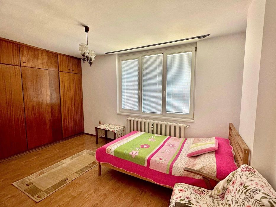 Дава се под наем Тристаен апартамент в София, Гоце Делчев - 106 кв.м за 718.08 € - Снимка #6