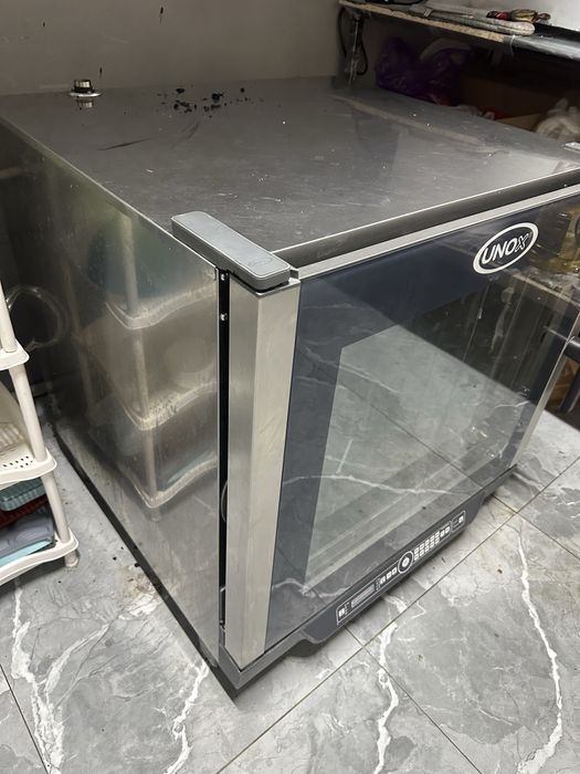 Unox пароконвектомат