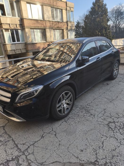 Мерцедес ГЛА 1.6 бензин,2016 година