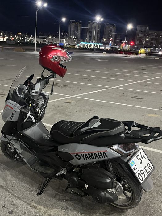 Продам макси скутер