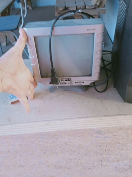 продаются телевизоры