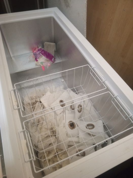 Продам морозильную камеру