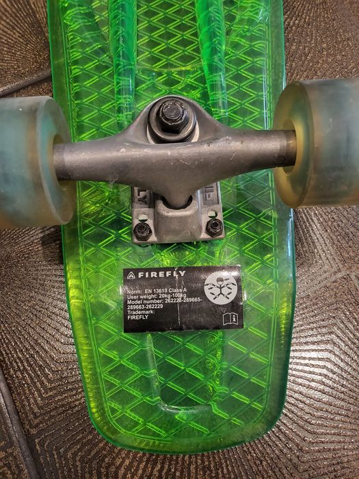 Skateboard Firefly