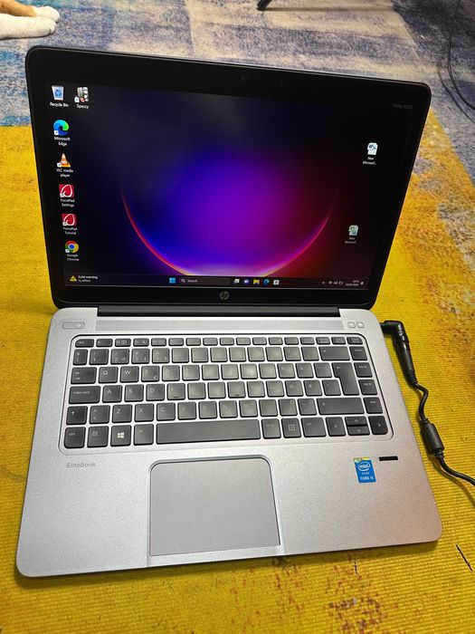 laptop Hp elitebook Folio 1040, i5 gen 5, 8 gb, ssd nou 120 gb m2