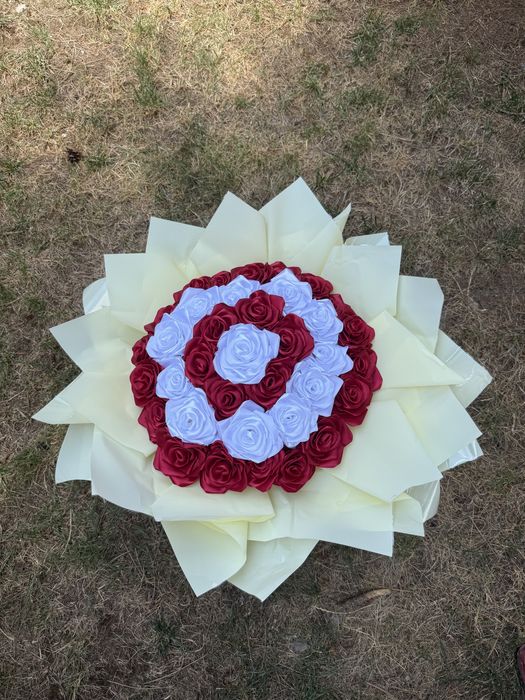 Евтини сатенени букети