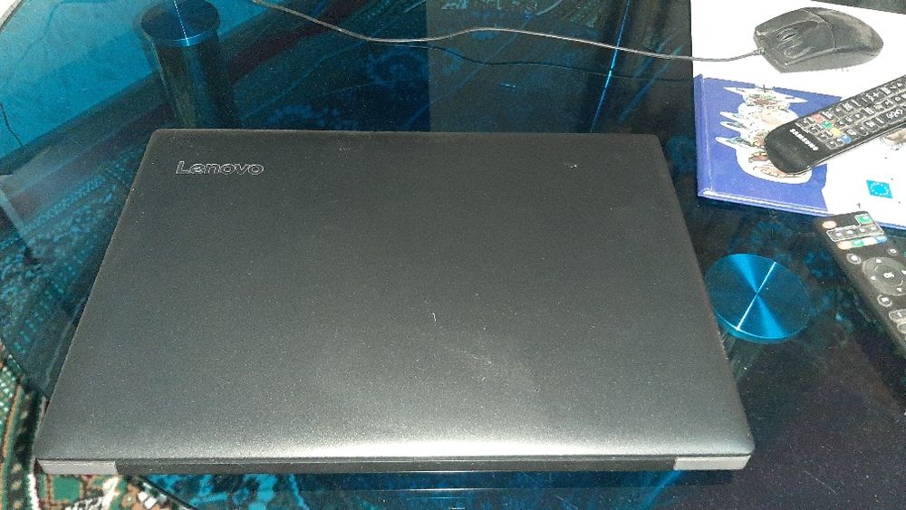 Ноутбук Lenovo.  Почти не пользовались.