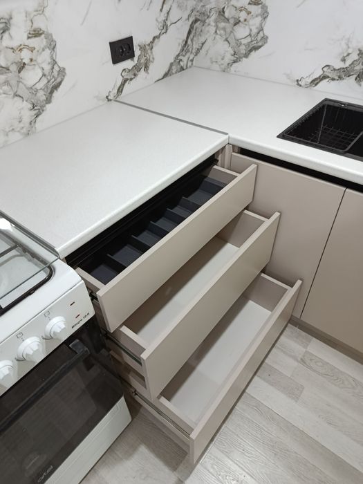 На заказ мебель.