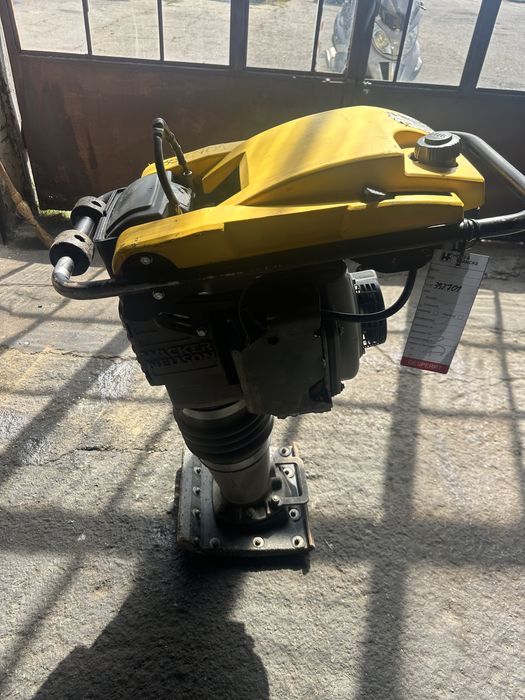 Дизелови Трамбовки Пачи крак BOMAG BT 80 D и Wacker Neuson DS 70