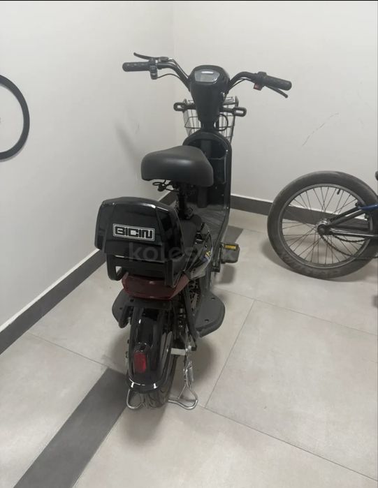 Продам скутер электрический