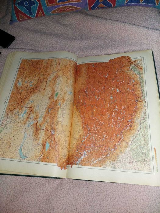 Atlasul lumii/The world atlas, Moscow,1967 !