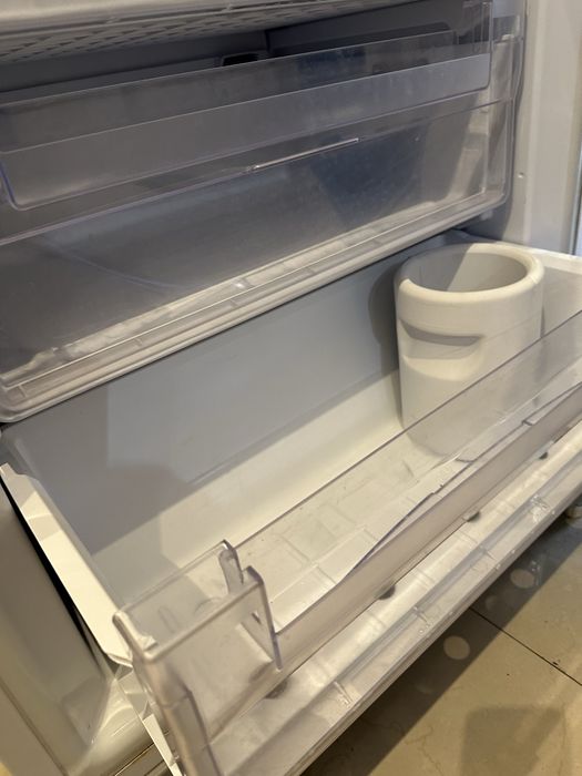 Хладилник ARISTON Hotpoint