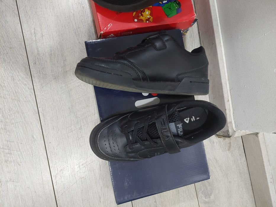 Adidasi Nike  Tanjun Puma Adidas,Schekers originali