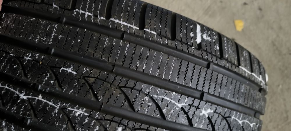 Продам диск с резиной