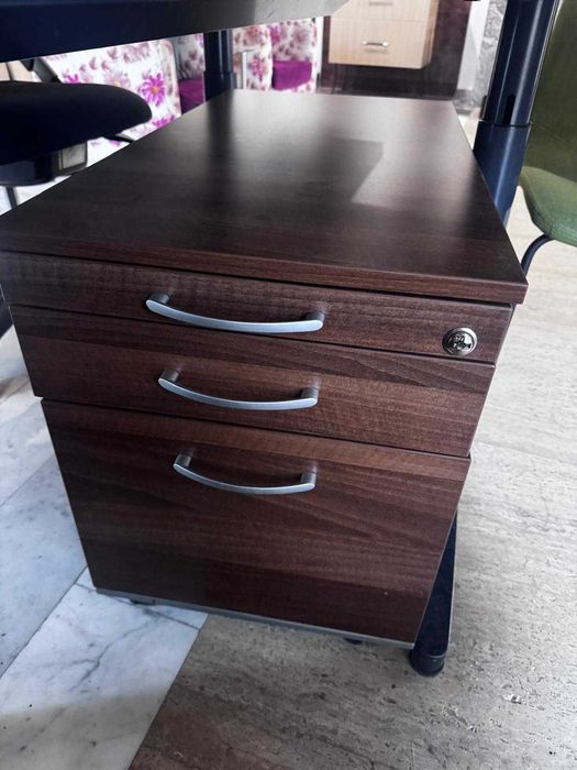 MOBILIER DE BIROU (stare foarte buna)