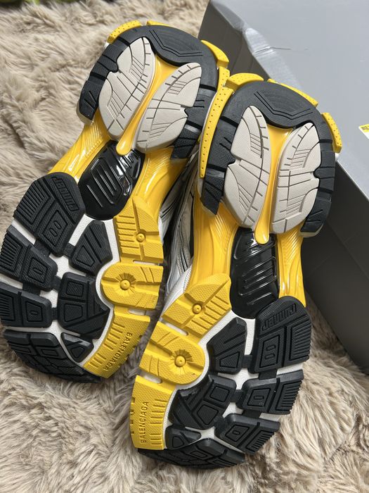 Balenciaga runner 44