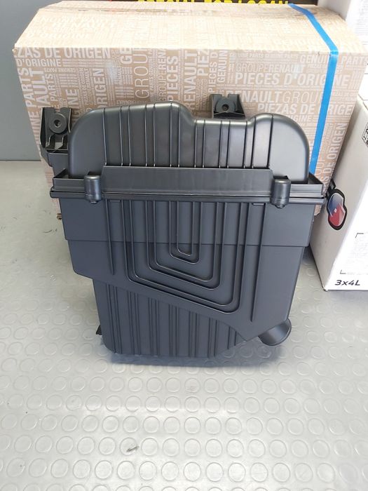 Кутия въздушен филтър Дачия 1.6MPI