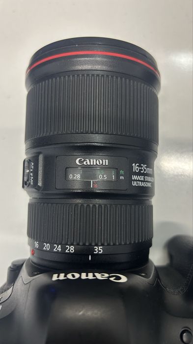 Объектив Canon EF 16-35mm f/4L IS USM
