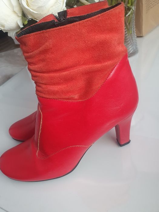 Botine din piele naturală  si piele naturala intoarsa