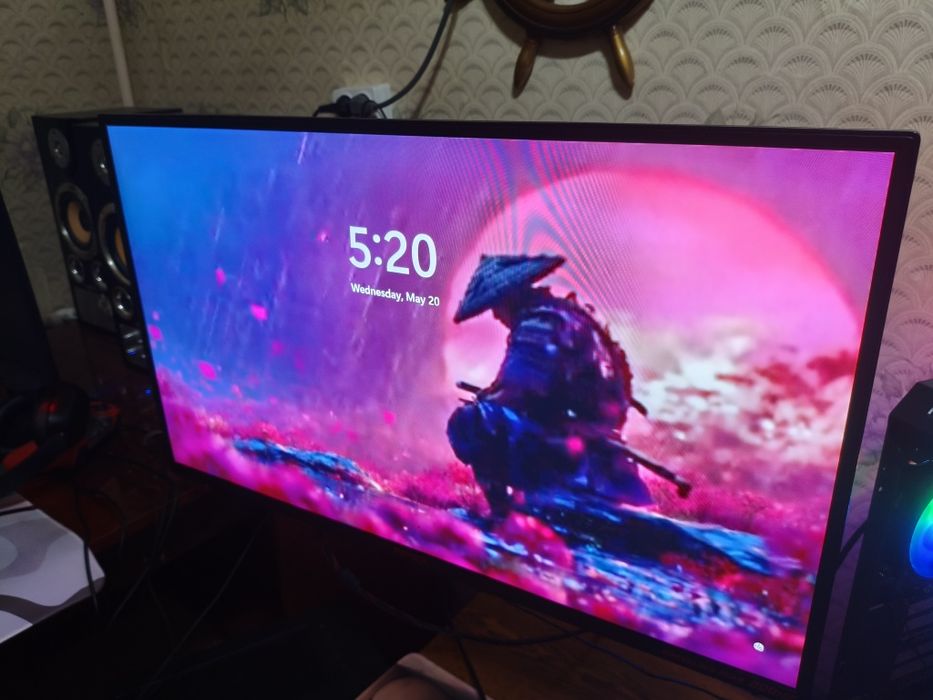 Apex 32 дюйма 200hz 2к а может и всё 4к найдете сами