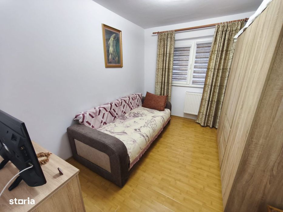 ROANDY - Apartament 2 camere renovat,mobilat si utilat-Malu Rosu
