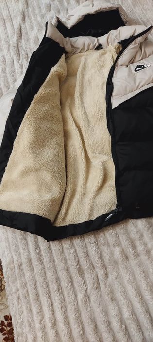 Зимно яке Nike.